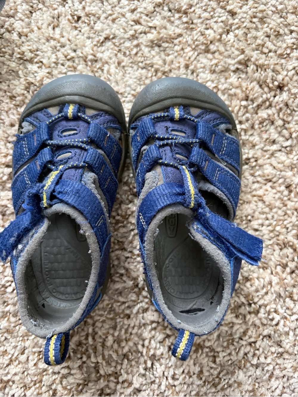 Keen Toddler 7 Navy and Gray Closed-Toe Water Shoes